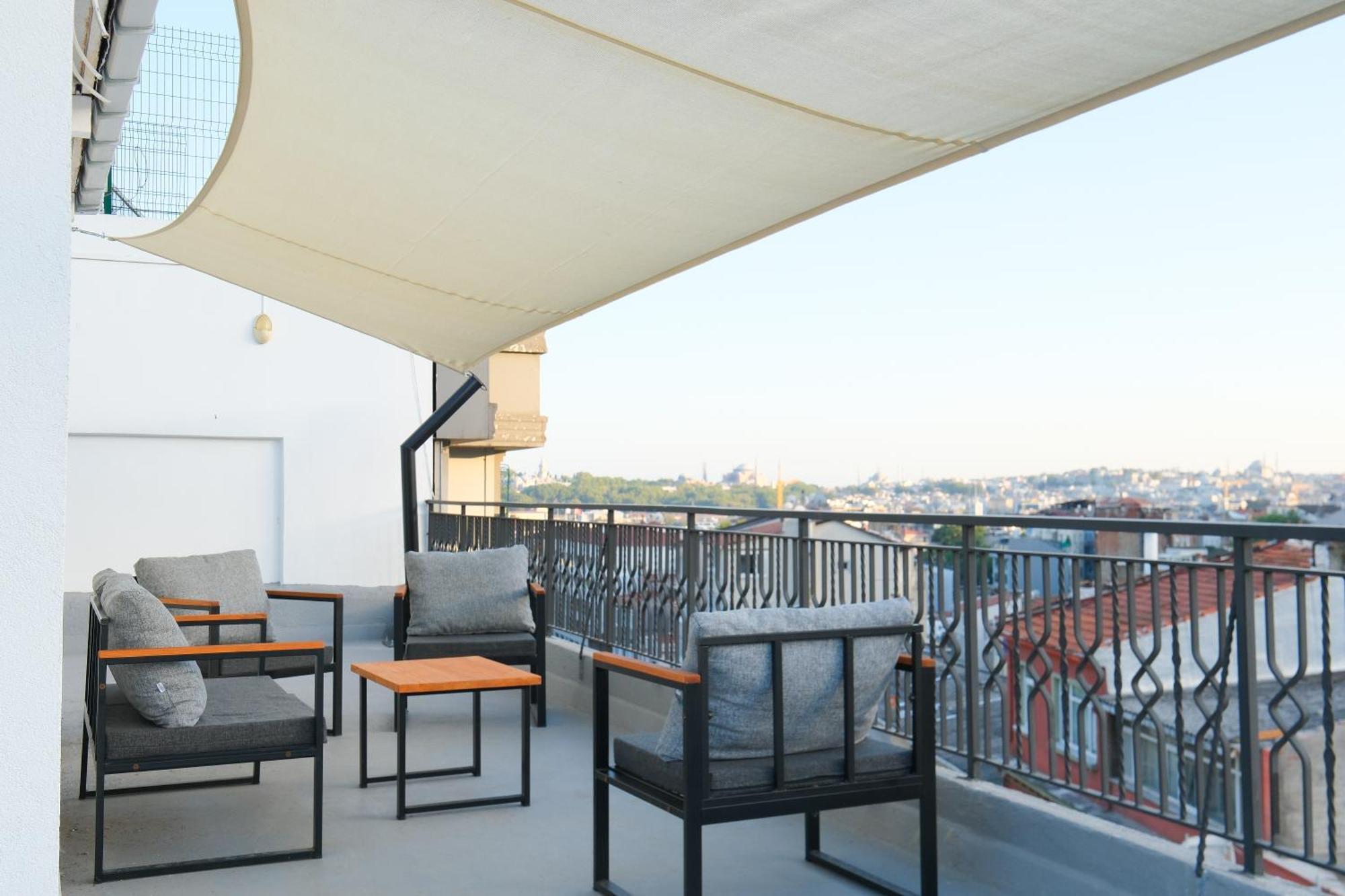 Urban Quarters - Bogazkesen Aparthotel Istanboel Buitenkant foto
